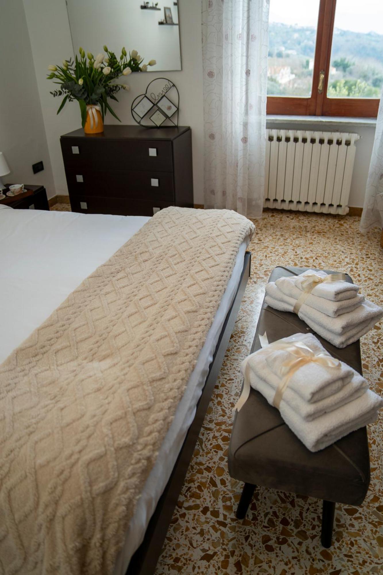Sotto La Torre Apartman Caiazzo Kültér fotó